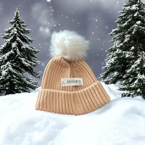 Amazon Essentials Women's Ribbed Beanie with Faux Fur Pom